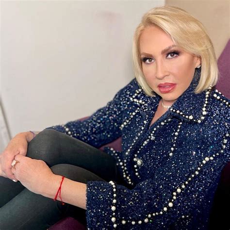 cuanto cuesta el saco chanel de laura bozzo|Laura Bozzo muestra su clóset con sacos Chanel y .